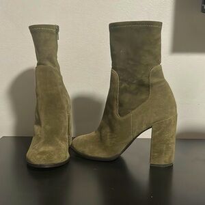 Chinese Laundry Capricorn green heeled booties